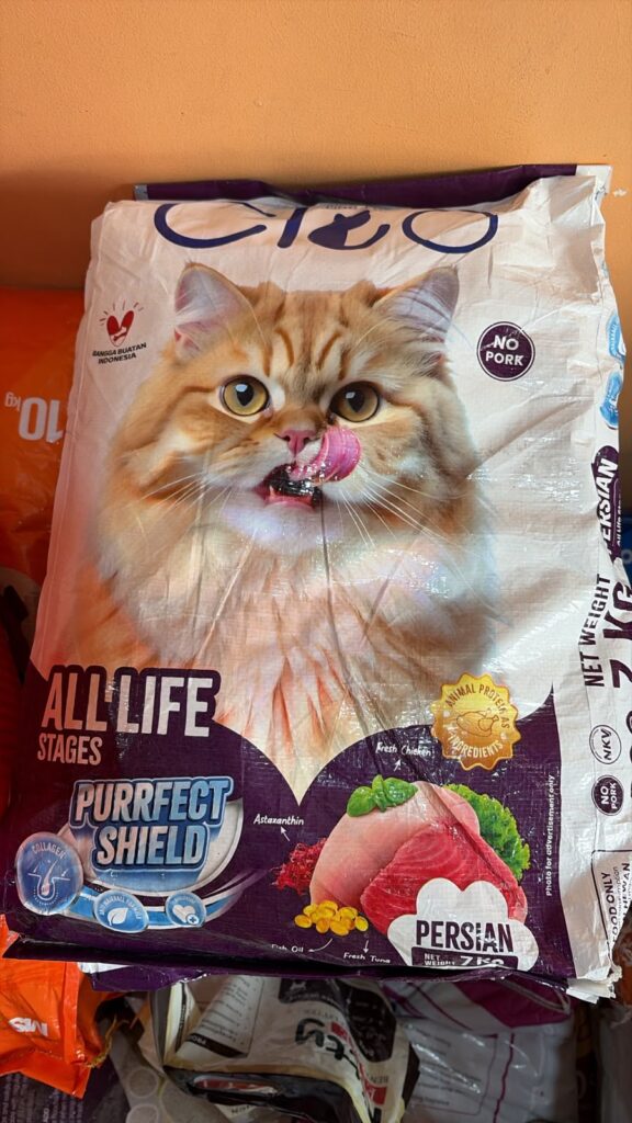 cleo persian hairball 7kg
